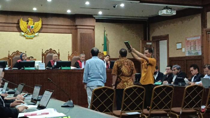 Sidang Panas! Eks Direktur Pertamina Akui Ditekan Riza Chalid